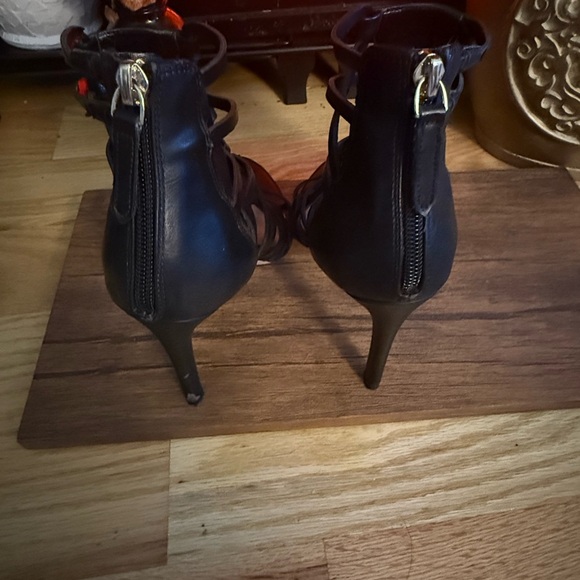 Aldo Black Strappy Heels 3” heel - Picture 5 of 7